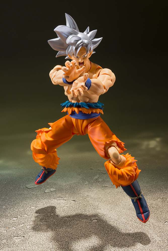 Dragon Ball Super S.H. Figuarts Action Figure Son Goku Ultra Instinct 14 Cm Bandai