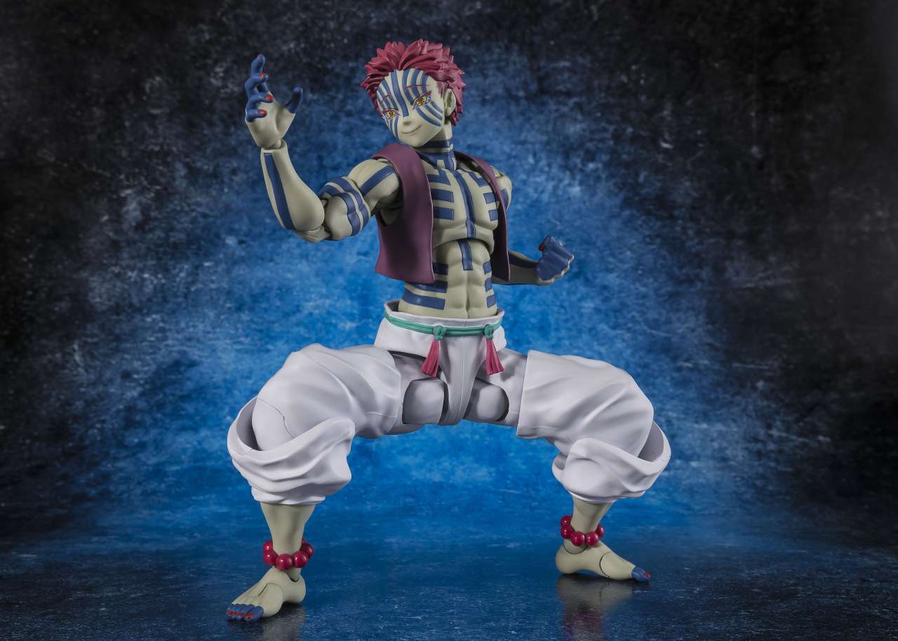 Demon Slayer S.H.Figuarts Akaza Action Figure 14.5 cm Bandai