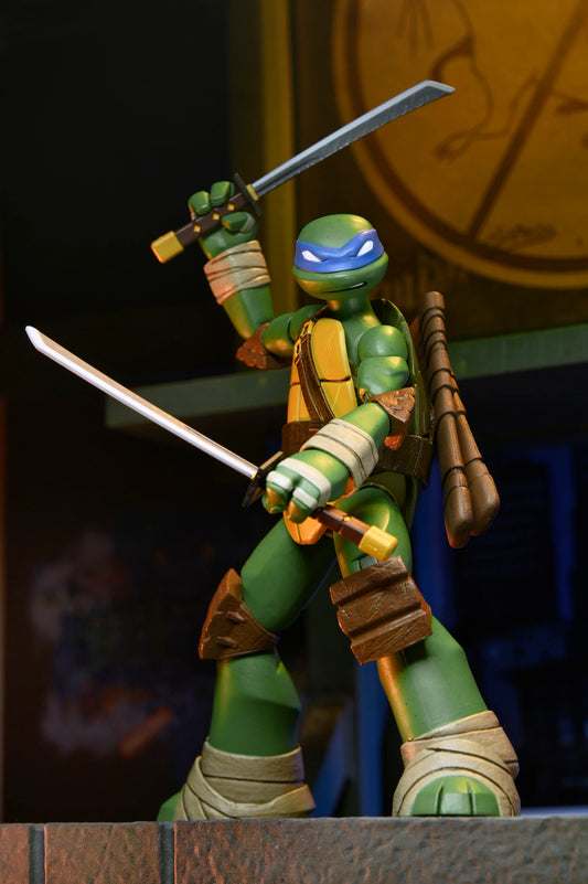Neca Teenage Mutant Ninja Turtles 2012 Cartoon Ultimate Leonardo