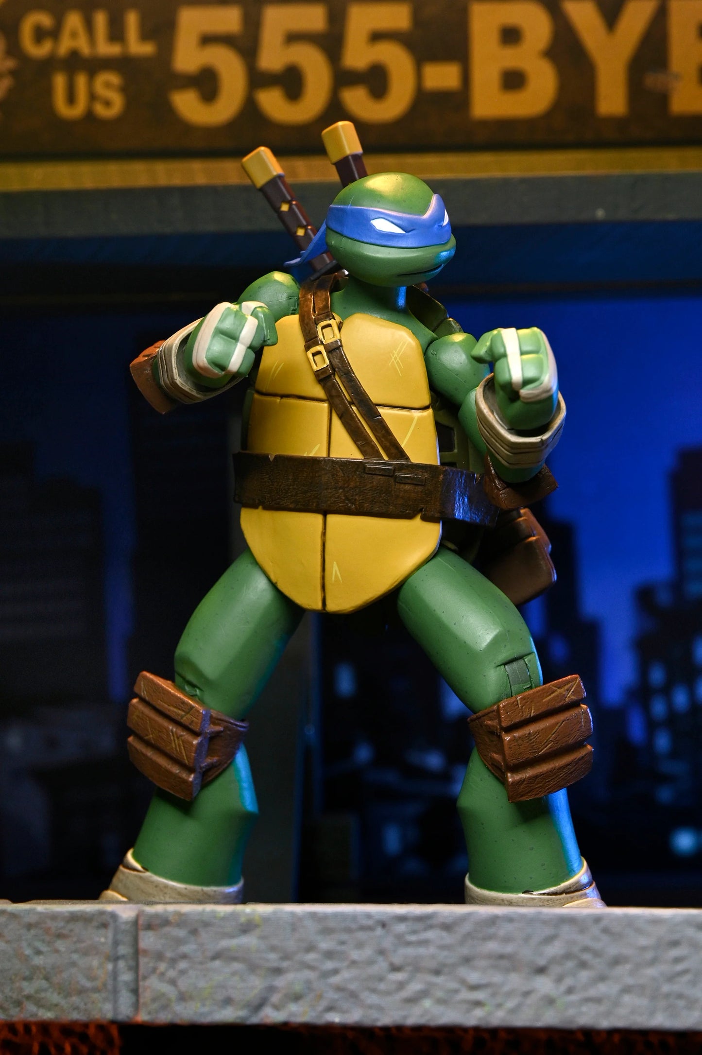 Neca Teenage Mutant Ninja Turtles 2012 Cartoon Ultimate Leonardo
