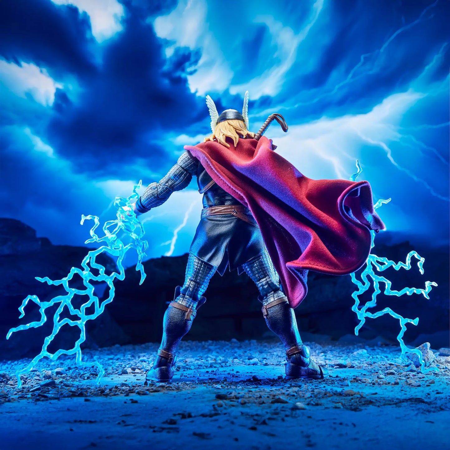 Hasbro Marvel Legends Series Thor Maximum Series