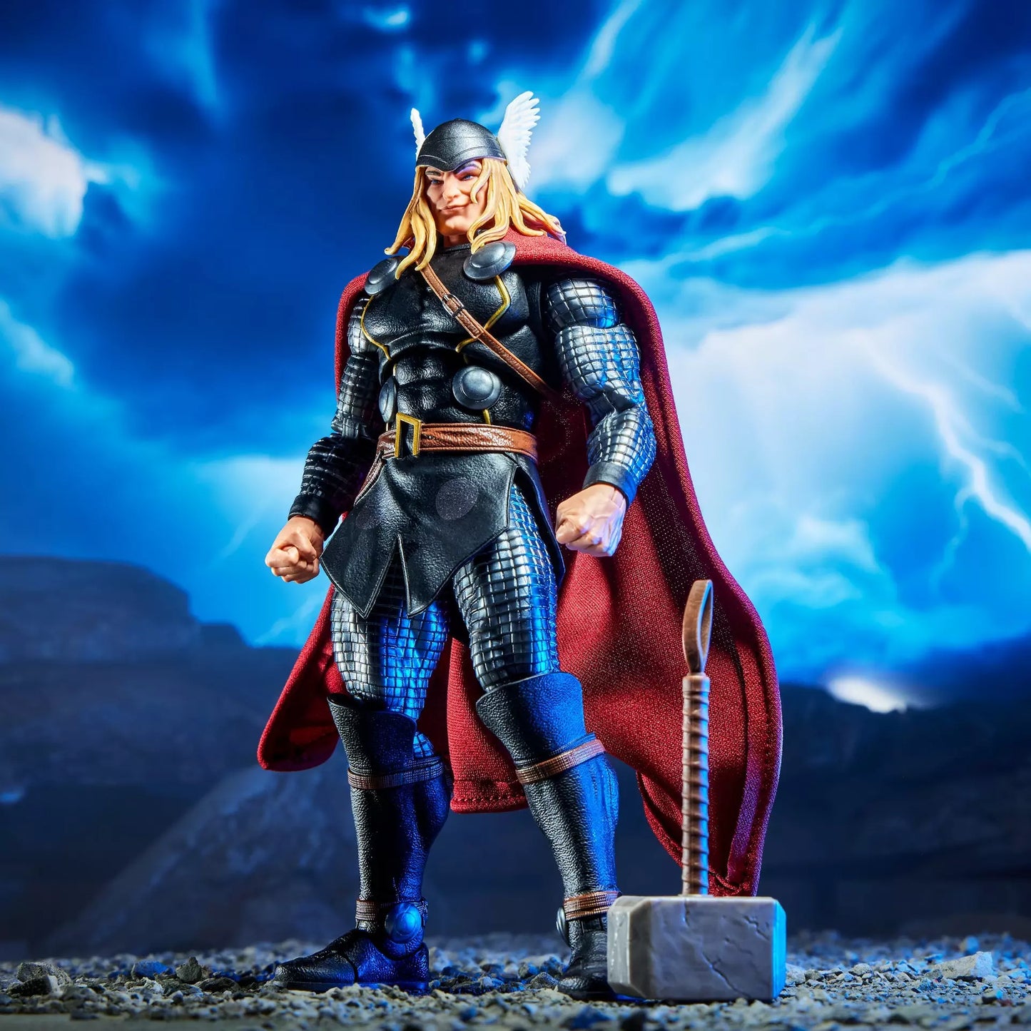 Hasbro Marvel Legends Series Thor Maximum Series