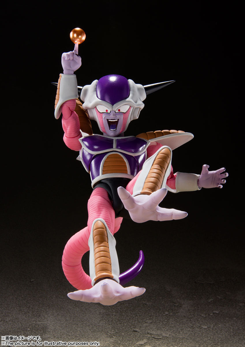 Bandai S.H.Figuarts Dragon Ball Z Frieza First Form & Frieza Pod