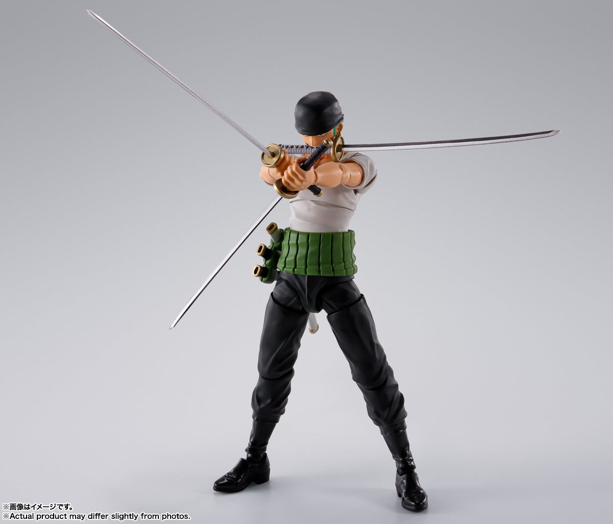 Bandai S.H.Figuarts One Piece Roronoa Zoro - Romance Dawn -