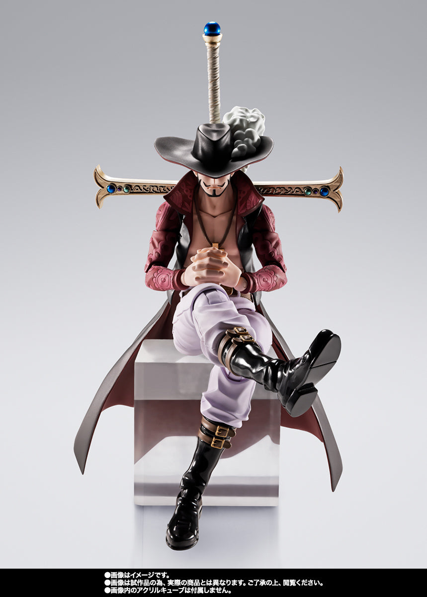 Bandai S.H.Figuarts One Piece Dracule.Mihawk Hawkeye